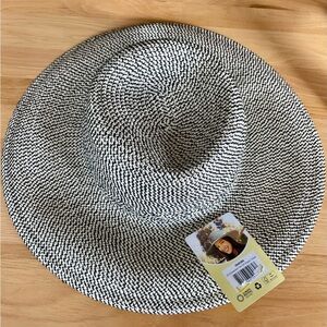 Stylish Black and tan sun protection Woven Hat